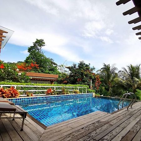 Kanita Pool Villa Karon Bagian luar foto