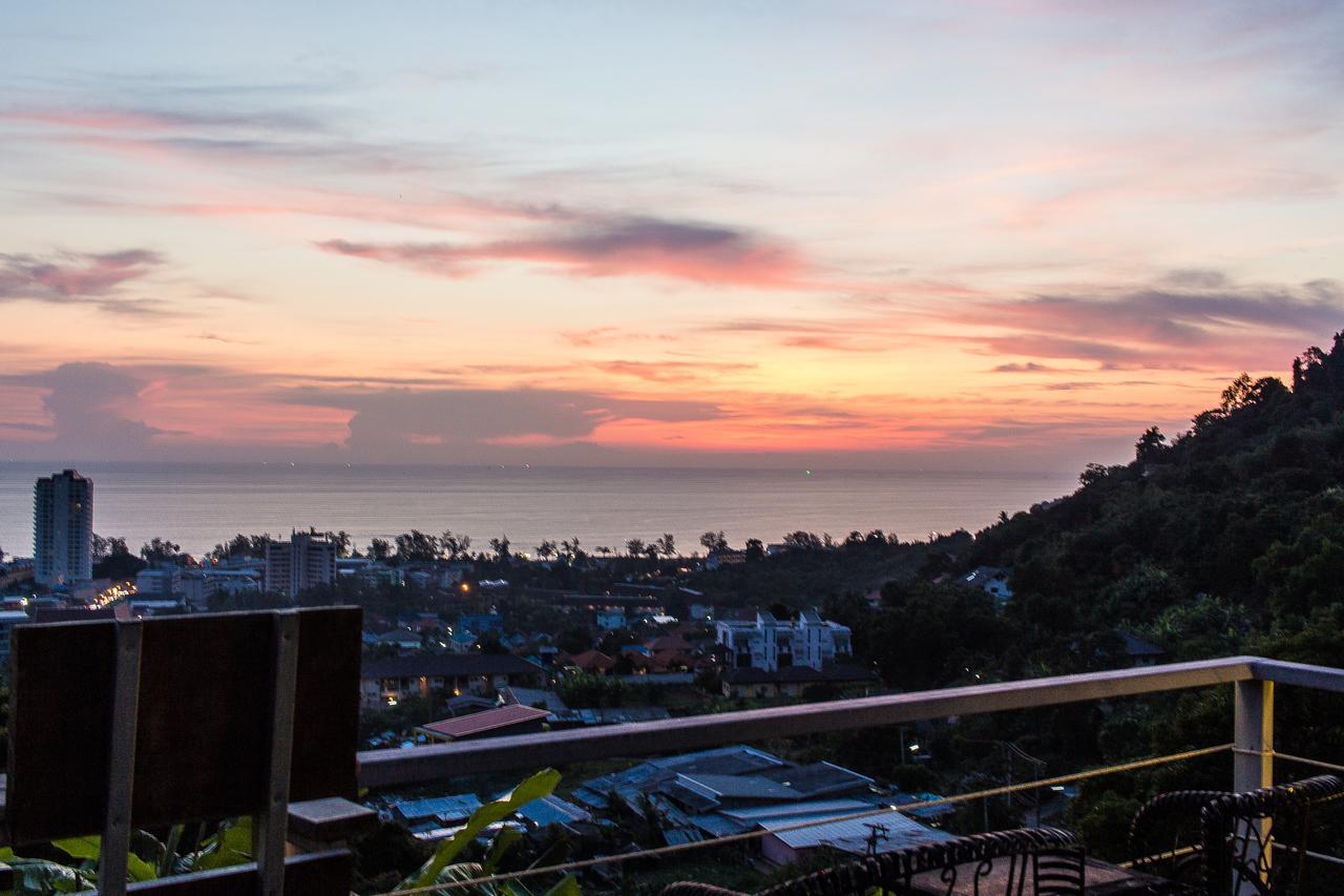 Kanita Pool Villa Karon Bagian luar foto