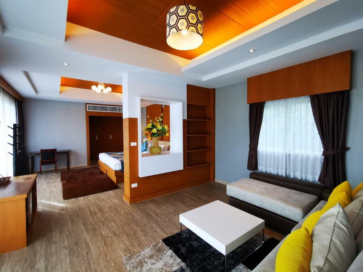 Kanita Pool Villa Karon Bagian luar foto